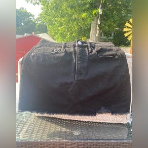 American eagle black denim skirt